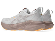 Asics Novablast 5 - Femme
